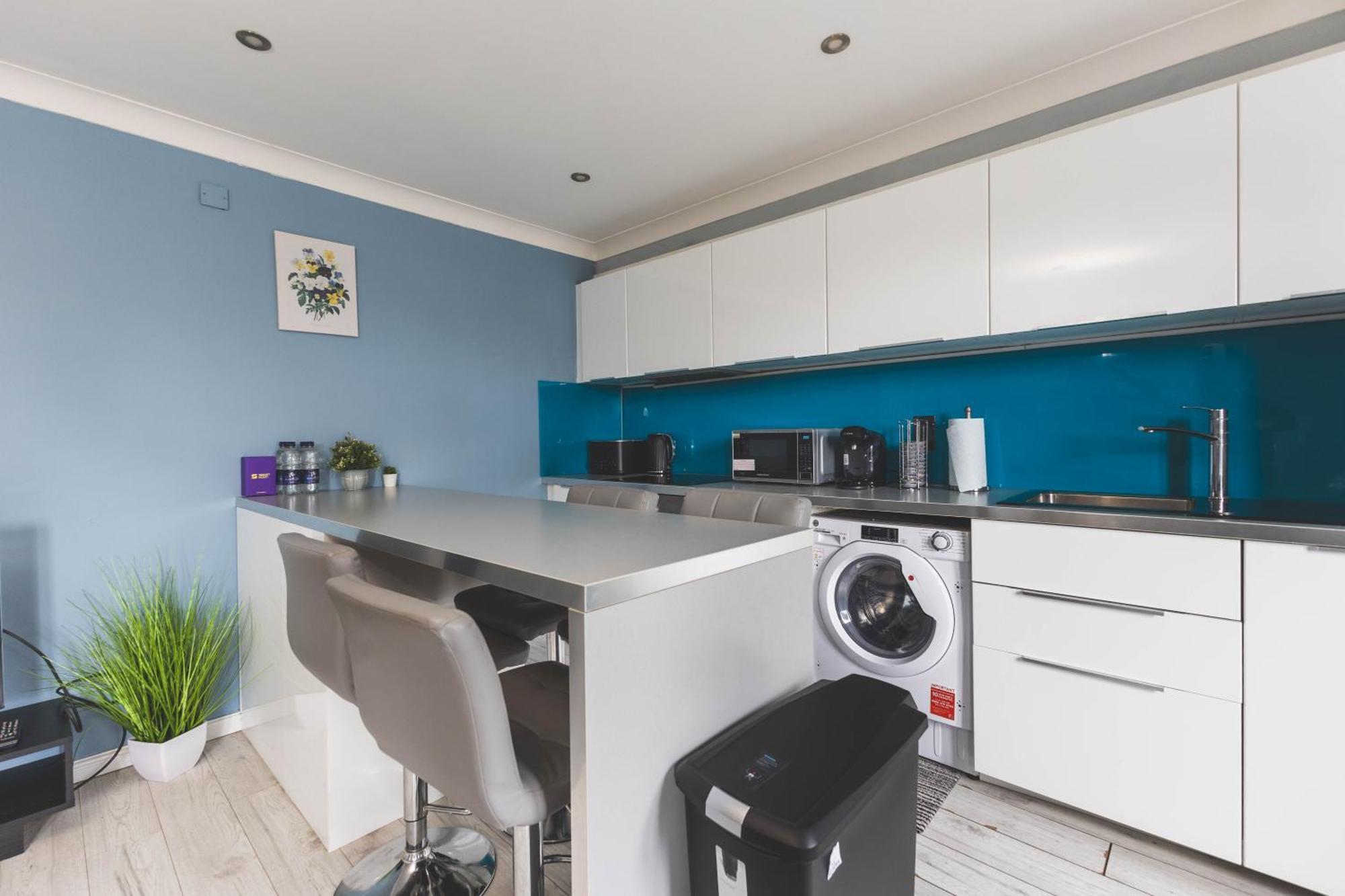 Cosy 2br, Free Parking, 8min To Airport